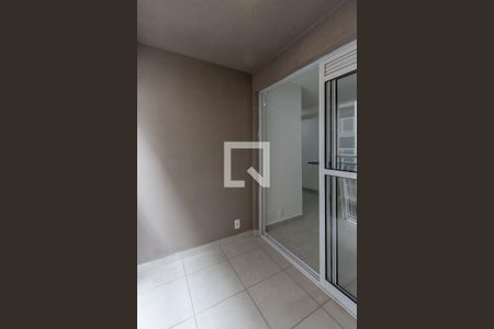 Varanda de apartamento para alugar com 2 quartos, 34m² em Parque Industrial Tomas Edson, São Paulo