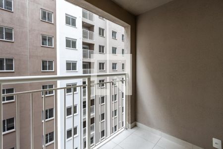 Varanda de apartamento para alugar com 2 quartos, 34m² em Parque Industrial Tomas Edson, São Paulo