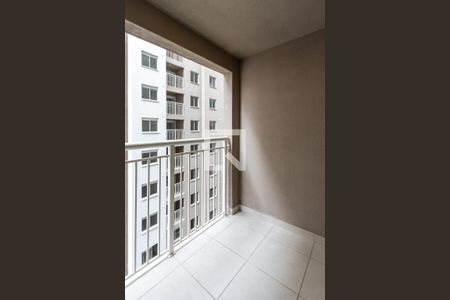 Varanda de apartamento para alugar com 2 quartos, 34m² em Parque Industrial Tomas Edson, São Paulo