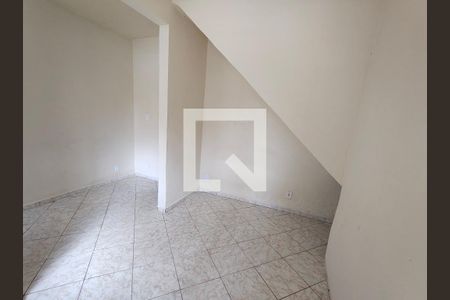 Sala/Quarto de kitnet/studio para alugar com 1 quarto, 30m² em Jacarepaguá, Rio de Janeiro