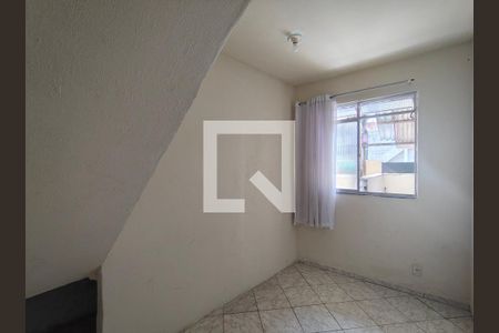 Sala/Quarto de kitnet/studio para alugar com 1 quarto, 30m² em Jacarepaguá, Rio de Janeiro