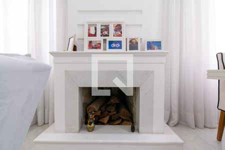 Sala  de casa à venda com 4 quartos, 300m² em Vila Guarani, São Paulo