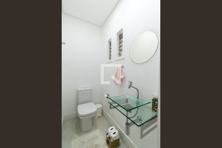 Lavabo  de casa à venda com 4 quartos, 300m² em Vila Guarani, São Paulo