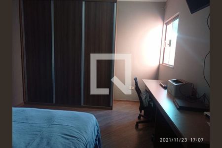 Casa à venda com 3 quartos, 300m² em Jardim Ipanema, Santo André