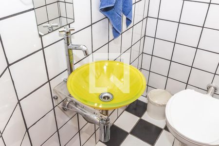 Lavabo de apartamento à venda com 4 quartos, 105m² em Alto da Lapa, São Paulo