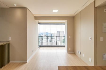 Sala de apartamento para alugar com 2 quartos, 67m² em Nova Aldeinha, Barueri