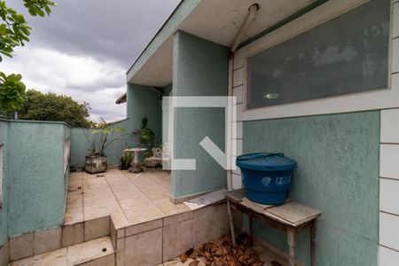 Varanda de casa à venda com 4 quartos, 350m² em Lapa, São Paulo