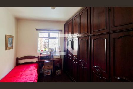 Quarto 2 de casa à venda com 6 quartos, 300m² em Floresta, Belo Horizonte