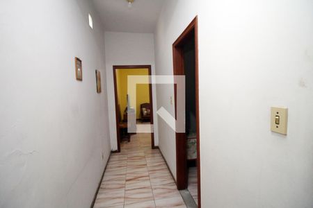 Sala - Corredor de casa para alugar com 3 quartos, 80m² em Parada de Lucas, Rio de Janeiro