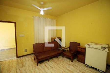 Sala de casa para alugar com 3 quartos, 80m² em Parada de Lucas, Rio de Janeiro