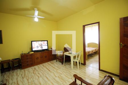 Sala de casa para alugar com 3 quartos, 80m² em Parada de Lucas, Rio de Janeiro