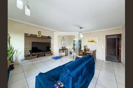 Casa para alugar com 3 quartos, 236m² em Conjunto Habitacional Leao de Ouro, São Bernardo do Campo