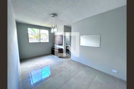  Sala de apartamento para alugar com 2 quartos, 50m² em Inocoop, Guarulhos