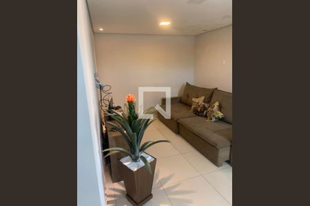 Sala de casa para alugar com 2 quartos, 160m² em Santa Terezinha, Belo Horizonte