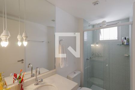 Banheiro de apartamento à venda com 2 quartos, 95m² em Vila Nova Conceição, São Paulo