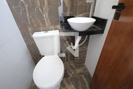 Banheiro de casa à venda com 2 quartos, 70m² em Vila Vitória, Santo André