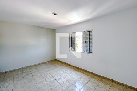 Quarto 1 de casa para alugar com 2 quartos, 72m² em Jardim Botucatu, São Paulo