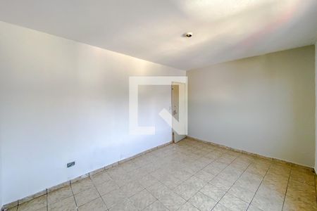 Quarto 1 de casa para alugar com 2 quartos, 72m² em Jardim Botucatu, São Paulo