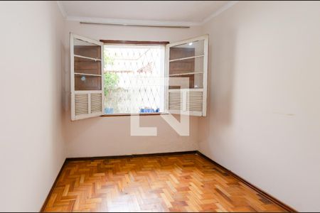 Quarto 2 de casa para alugar com 2 quartos, 60m² em Carlos Prates, Belo Horizonte
