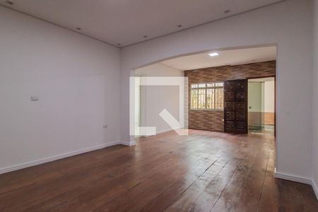 Sala de casa para alugar com 4 quartos, 269m² em Vila Bocaina, Mauá