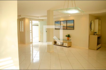 Casa para alugar com 4 quartos, 400m² em Setor Aeroporto, Goiânia