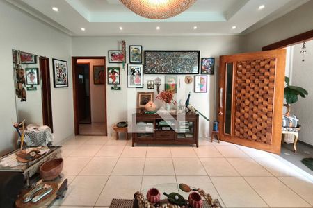 Sala de Estar de casa à venda com 2 quartos, 150m² em Parque Tropical, Campinas