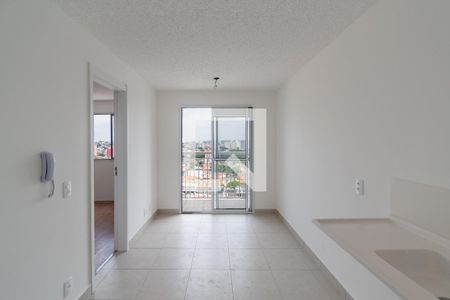 Apartamento para alugar com 1 quarto, 27m² em Jardim Itacolomi, São Paulo