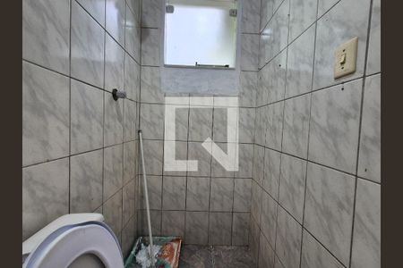 Banheiro de casa para alugar com 1 quarto, 50m² em Vargem Grande, Rio de Janeiro