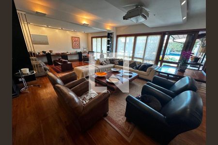 Casa à venda com 5 quartos, 1170m² em Barra da Tijuca, Rio de Janeiro