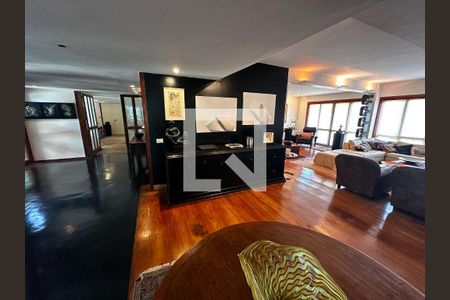 Casa à venda com 5 quartos, 1170m² em Barra da Tijuca, Rio de Janeiro