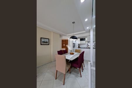 Sala de apartamento para alugar com 2 quartos, 96m² em Vila Tupi, Praia Grande