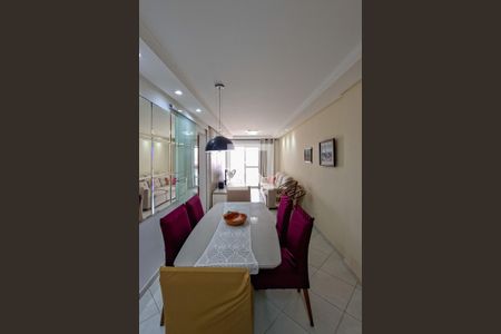 Sala de apartamento para alugar com 2 quartos, 96m² em Vila Tupi, Praia Grande