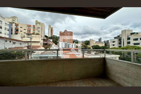 Varanda  de apartamento à venda com 4 quartos, 166m² em Serra, Belo Horizonte