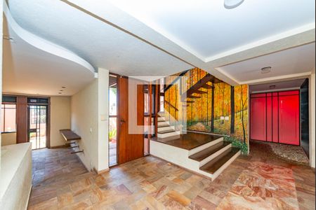 Hall de entrada de casa para alugar com 4 quartos, 470m² em Belvedere, Belo Horizonte