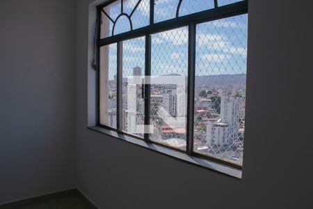 Sala de apartamento para alugar com 2 quartos, 69m² em Floresta, Belo Horizonte