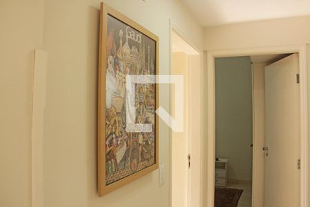 Corredor de apartamento para alugar com 2 quartos, 70m² em Gonzaga, Santos