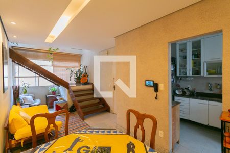 Apartamento à venda com 3 quartos, 184m² em Santa Rosa, Belo Horizonte