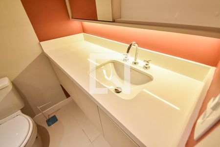 Banheiro de kitnet/studio para alugar com 1 quarto, 25m² em Vila Mariana, São Paulo