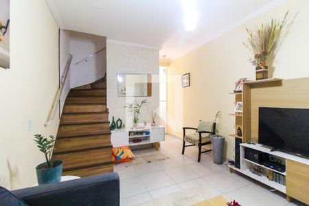 Sala de casa de condomínio à venda com 2 quartos, 72m² em Itaquera, São Paulo