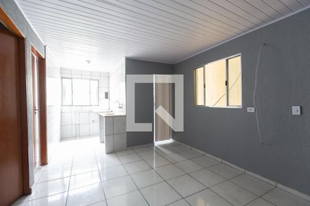 Sala de apartamento para alugar com 2 quartos, 60m² em Itaquera, São Paulo