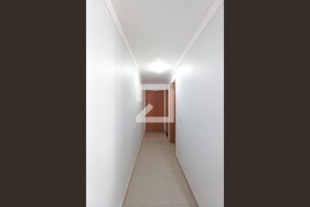 Corredor  de apartamento à venda com 2 quartos, 46m² em Vila São Bernardo, Campinas