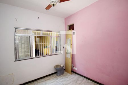 Quarto 1 de casa para alugar com 2 quartos, 90m² em Parada de Lucas, Rio de Janeiro