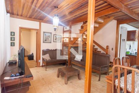 Sala de TV de casa de condomínio para alugar com 4 quartos, 220m² em Nova Lima, Nova Lima