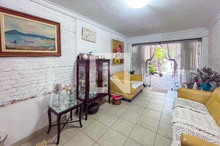 Casa à venda com 2 quartos, 147m² em Alto de Pinheiros, São Paulo