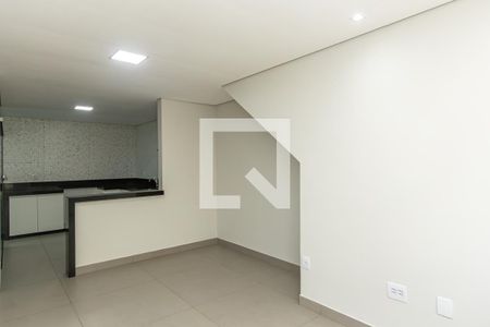 Sala de casa à venda com 3 quartos, 90m² em Santa Monica, Belo Horizonte