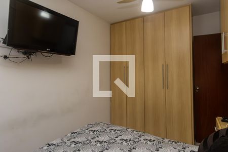Quarto 2 de casa à venda com 3 quartos, 88m² em Heliópolis, Belo Horizonte
