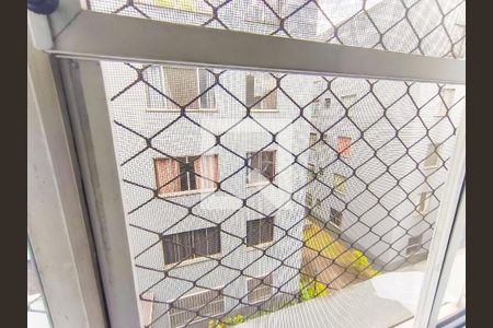 Vista da Sala de apartamento à venda com 3 quartos, 53m² em Conjunto Residencial José Bonifácio, São Paulo