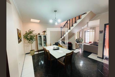 Cozinha de casa para alugar com 3 quartos, 230m² em Jardim Gracinda, Guarulhos