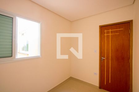 Quarto 2 de apartamento para alugar com 2 quartos, 50m² em Vila Mazzei, Santo André