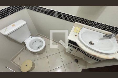 Lavabo de casa para alugar com 4 quartos, 106m² em Jardim, Santo André